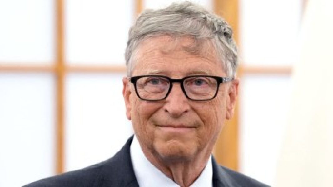 230124093557-bill-gates-file-081822