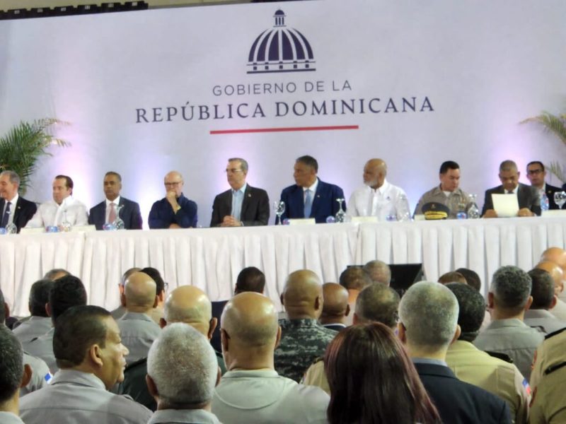 En el acto participó el ministro de Interior y Policía, Jesús Vásquez Martínez. Foto: El Caribe