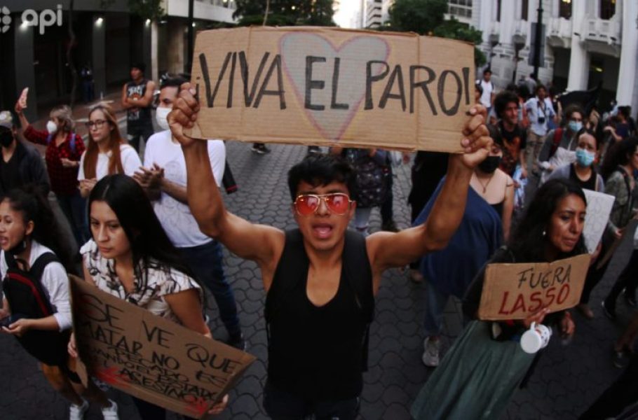 Las imágenes hablan por si solas del ambiente de caos que se vive en el país suramericano. Foto: El Diario Ecuador